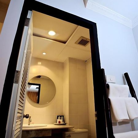 Prince House Bangkok Exterior photo