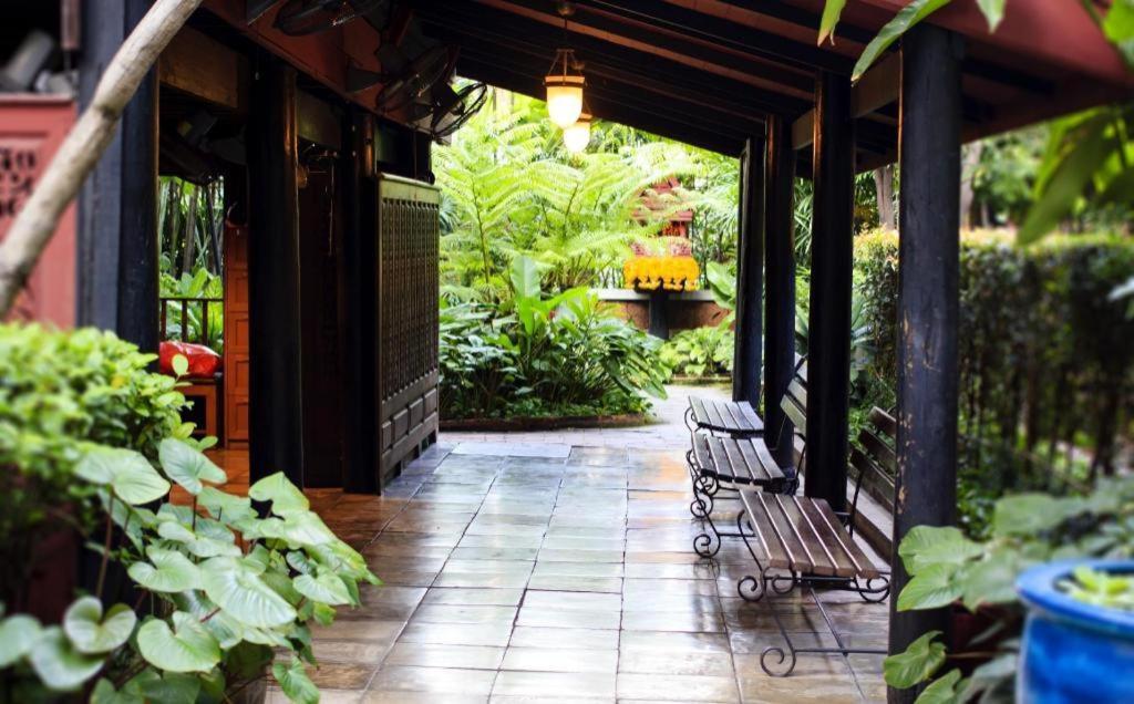 Prince House Bangkok Exterior photo