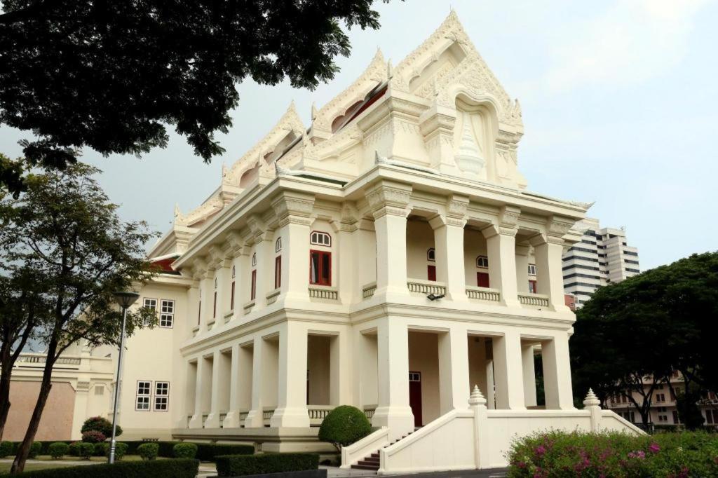 Prince House Bangkok Exterior photo