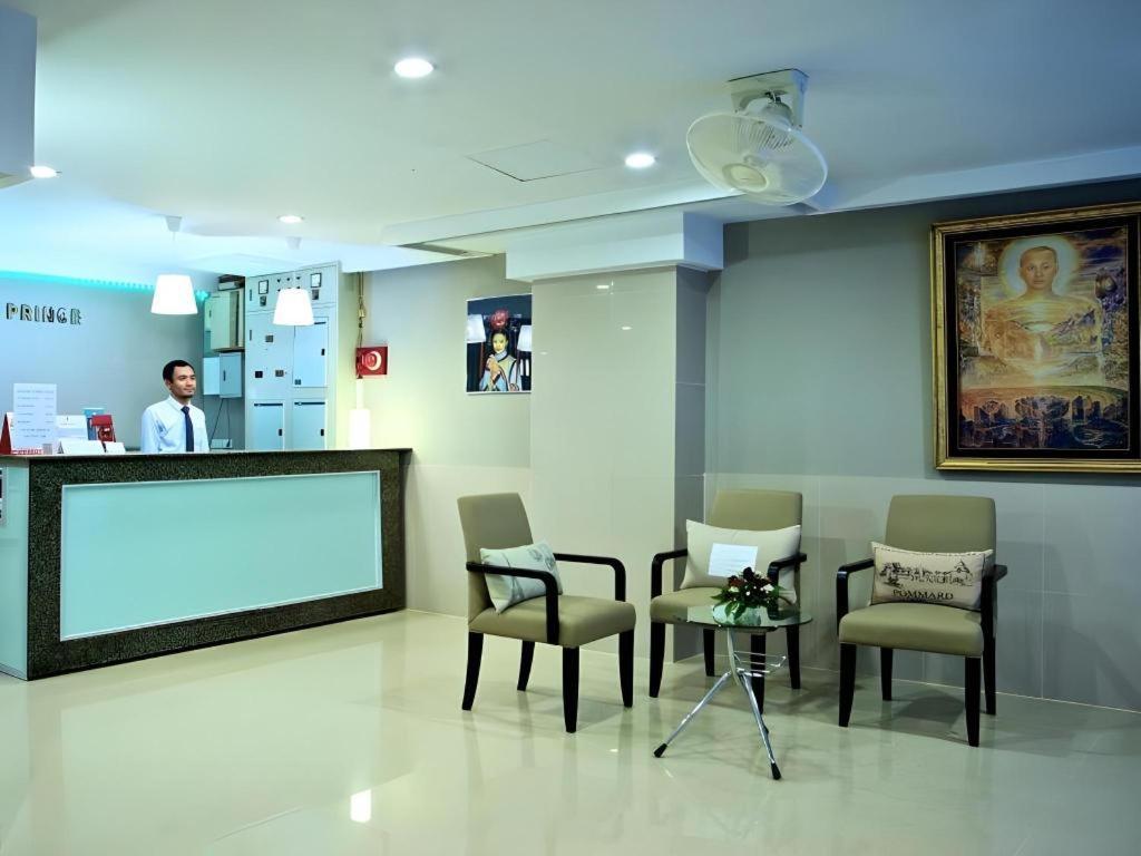 Prince House Bangkok Exterior photo